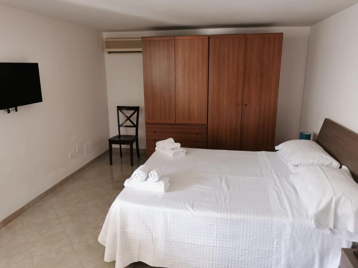 Relais Maria Luisa Locazione Turistica Di Simona Capaccio Bed & Breakfast Fiumicino Eksteriør bilde