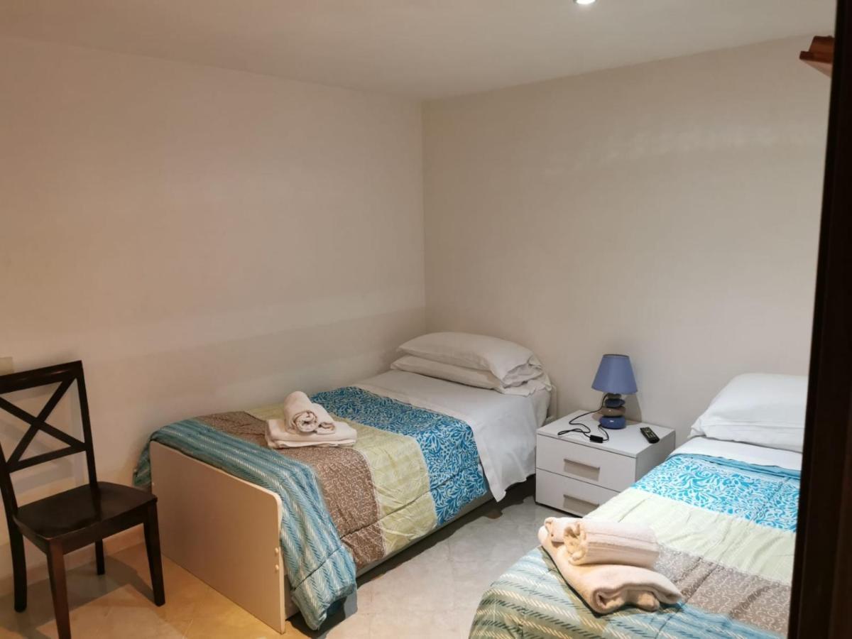 Relais Maria Luisa Locazione Turistica Di Simona Capaccio Bed & Breakfast Fiumicino Eksteriør bilde