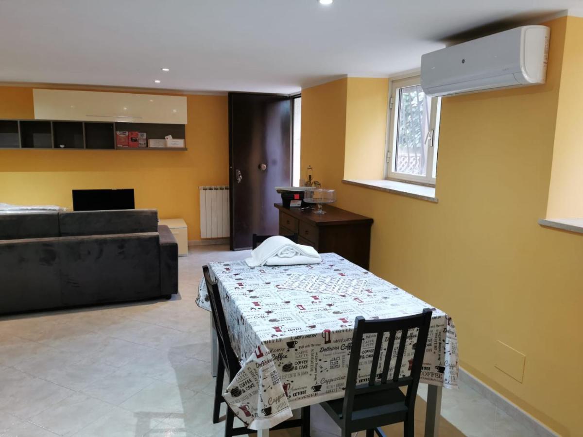 Relais Maria Luisa Locazione Turistica Di Simona Capaccio Bed & Breakfast Fiumicino Eksteriør bilde