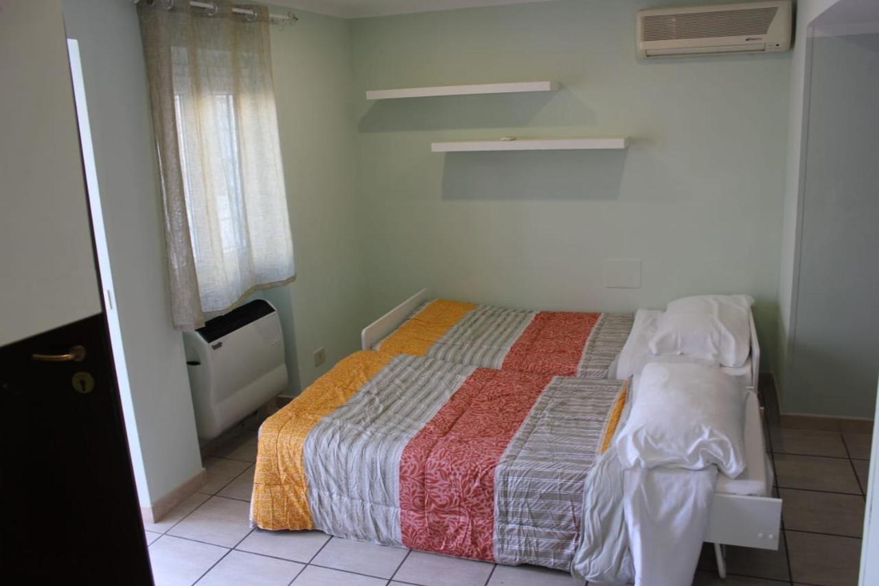 Relais Maria Luisa Locazione Turistica Di Simona Capaccio Bed & Breakfast Fiumicino Eksteriør bilde