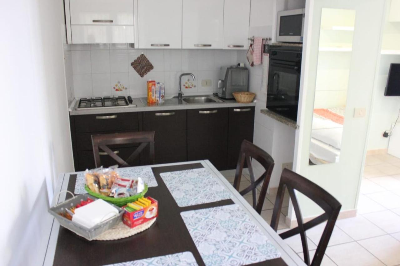 Relais Maria Luisa Locazione Turistica Di Simona Capaccio Bed & Breakfast Fiumicino Eksteriør bilde