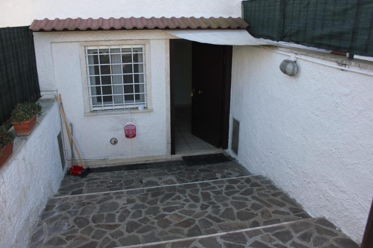 Relais Maria Luisa Locazione Turistica Di Simona Capaccio Bed & Breakfast Fiumicino Eksteriør bilde