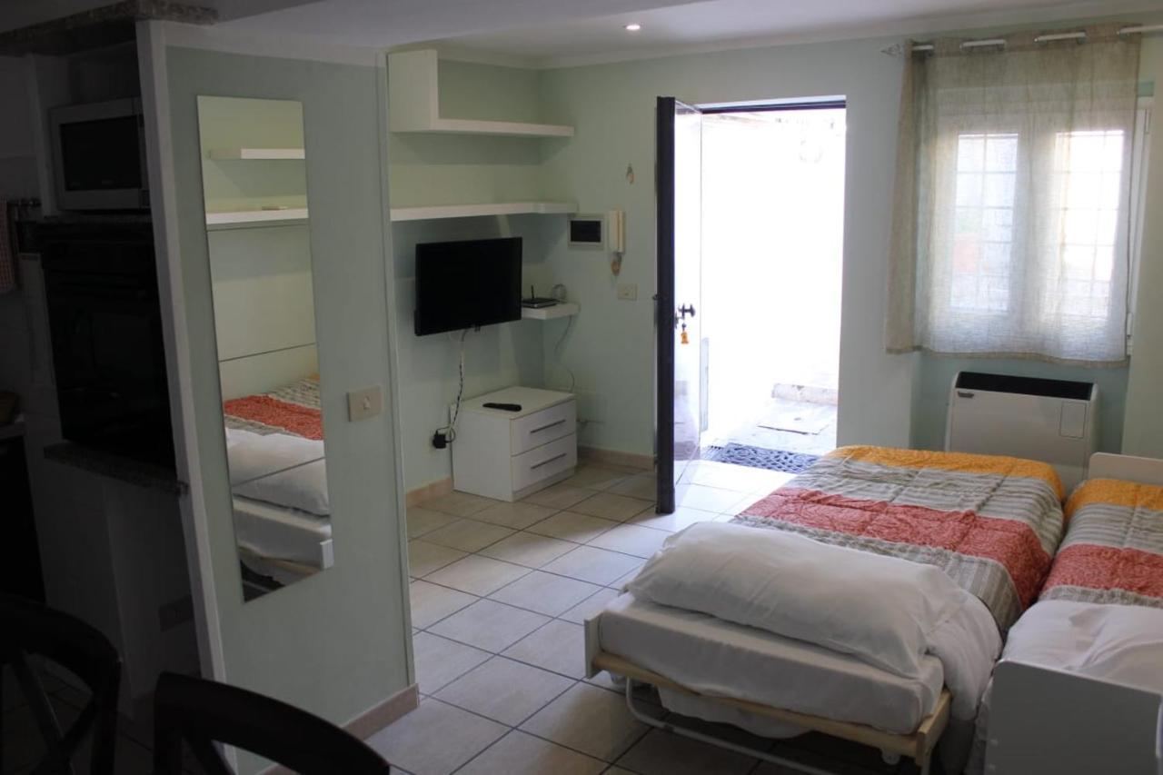 Relais Maria Luisa Locazione Turistica Di Simona Capaccio Bed & Breakfast Fiumicino Eksteriør bilde
