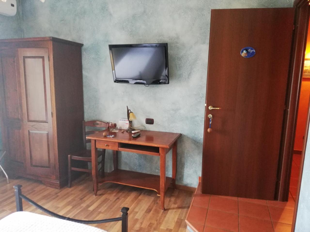 Relais Maria Luisa Locazione Turistica Di Simona Capaccio Bed & Breakfast Fiumicino Eksteriør bilde
